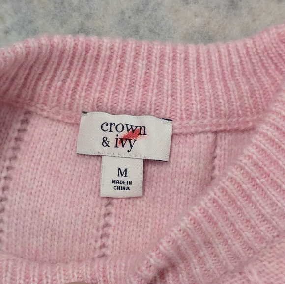 Cozy Pink Pearl Puff Sleeve Sweater | Winter Outfit Holiday Party Chic – Size M - Picture 14 of 16